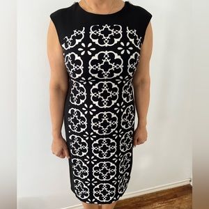 MAGGY LONDON | Sleeveless Black Dress